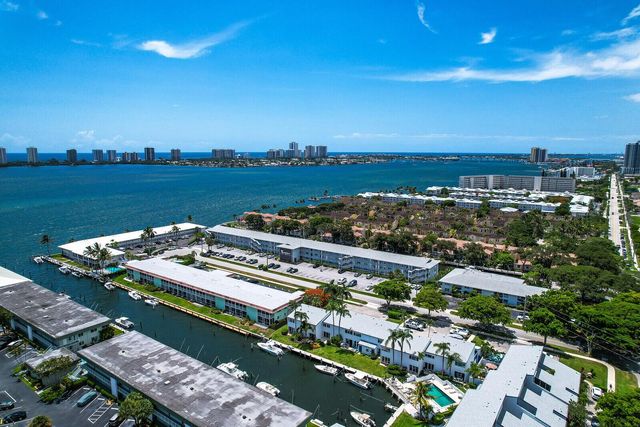 129 Lehane Terrace 133, North Palm Beach, FL 33408