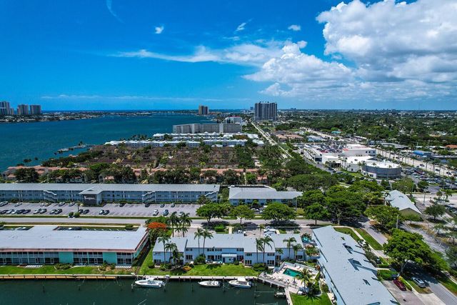 129 Lehane Terrace 133, North Palm Beach, FL 33408