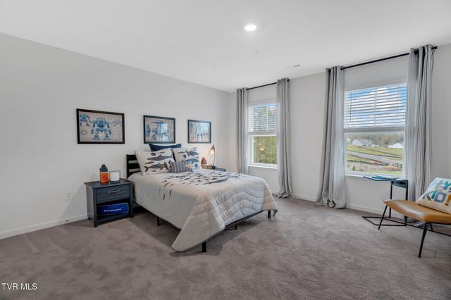 219 Artist Avenue, Johnson City, TN 37615