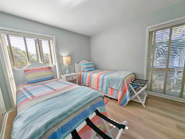 77 Salt Marsh Cir Unit 18E, Pawleys Island, SC 29585