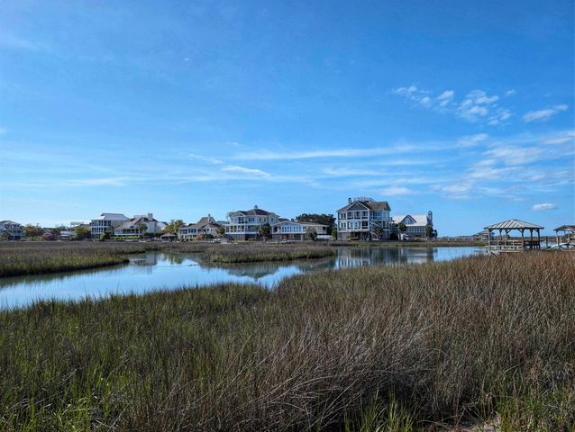 77 Salt Marsh Cir Unit 18E, Pawleys Island, SC 29585