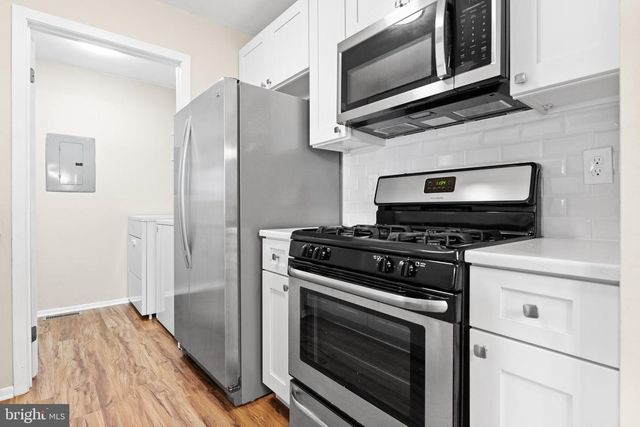 705 WOODHOLLOW DR, Marlton, NJ 08053