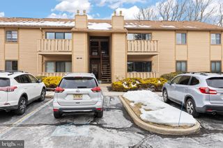 705 WOODHOLLOW DR, Marlton, NJ 08053