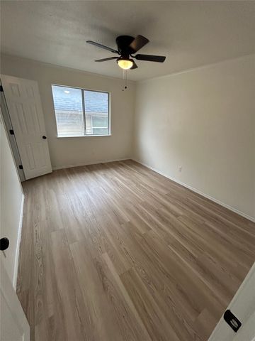 1131 Holly Drive, Carrollton, TX 75010
