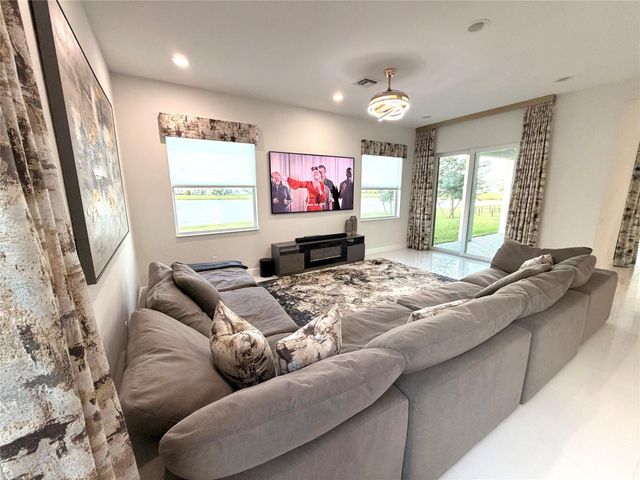 15131 Courtland Ct, Loxahatchee, FL 33470