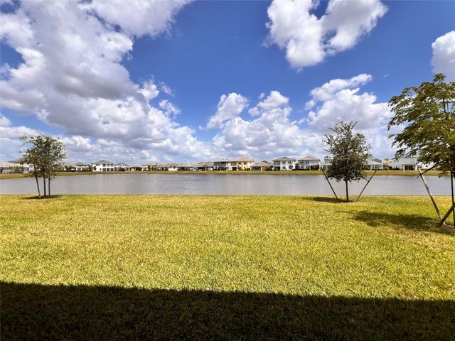 15131 Courtland Ct, Loxahatchee, FL 33470