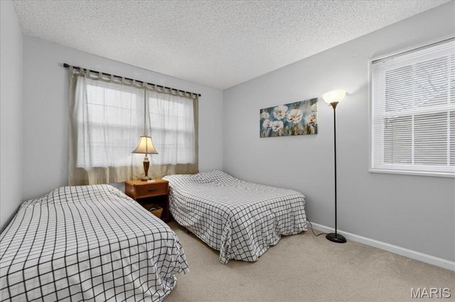 1518 Swallow Drive, St Louis, MO 63144