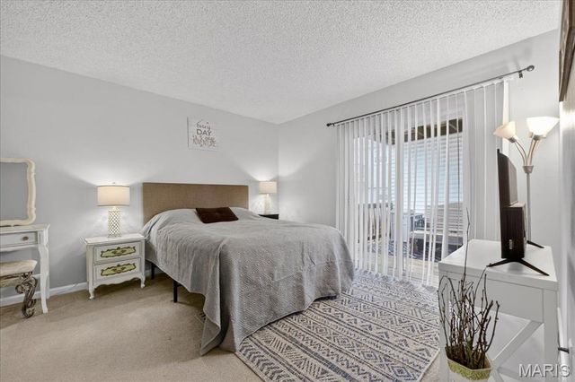 1518 Swallow Drive, St Louis, MO 63144