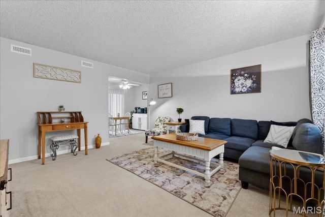 1518 Swallow Drive, St Louis, MO 63144