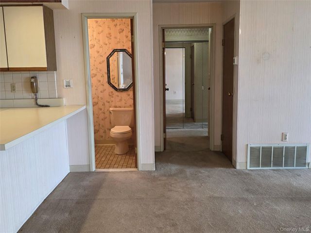 2 Park Place B1B, Newburgh, NY 12550