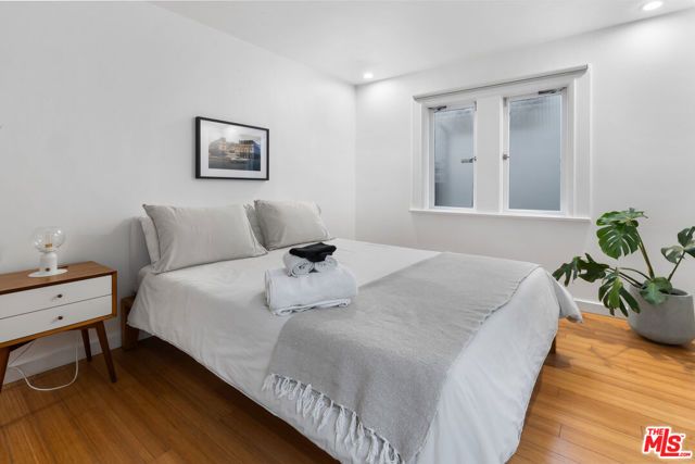 8625 Rugby Drive, West Hollywood, CA 90069