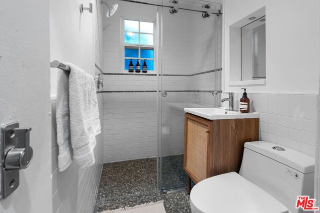 8625 Rugby Drive, West Hollywood, CA 90069