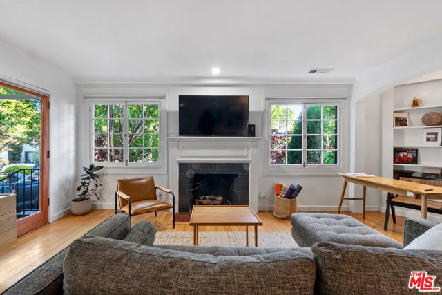 8625 Rugby Drive, West Hollywood, CA 90069