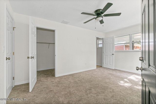 11073 V C JOHNSON Road, Jacksonville, FL 32218