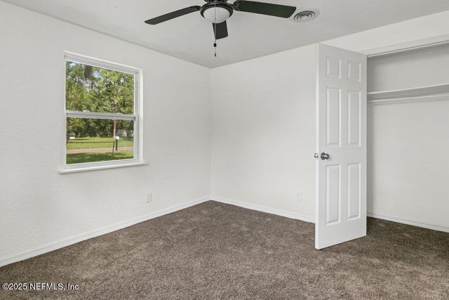 11073 V C JOHNSON Road, Jacksonville, FL 32218