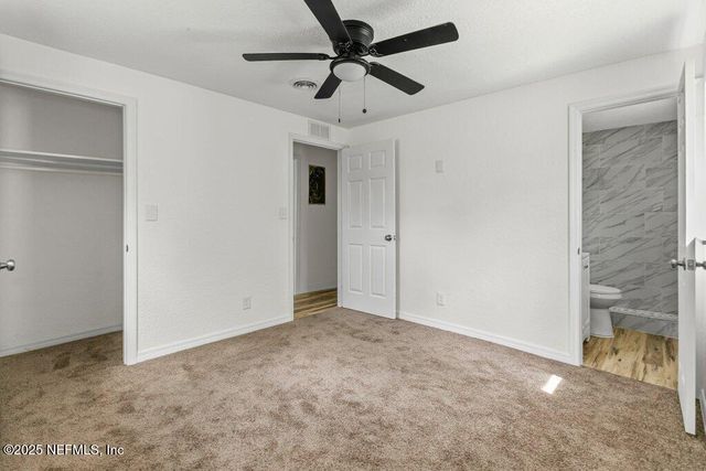 11073 V C JOHNSON Road, Jacksonville, FL 32218