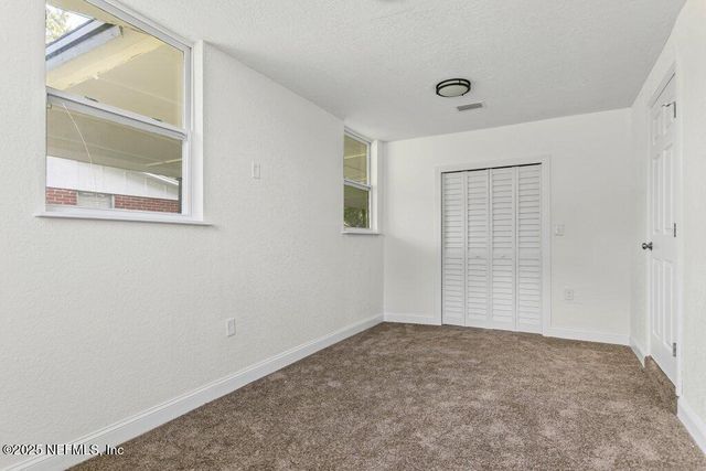 11073 V C JOHNSON Road, Jacksonville, FL 32218