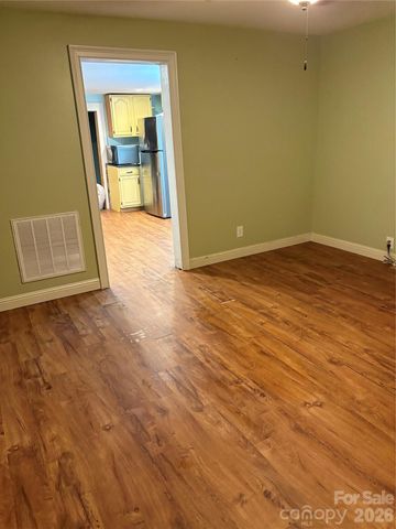 125 Lane Street, Morganton, NC 28655