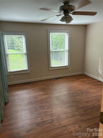 125 Lane Street, Morganton, NC 28655