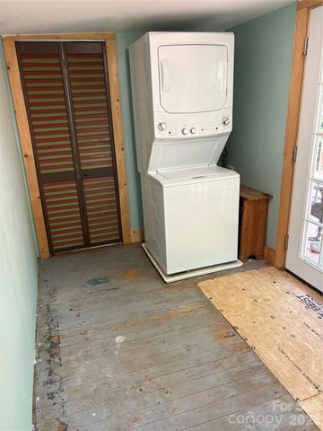 125 Lane Street, Morganton, NC 28655