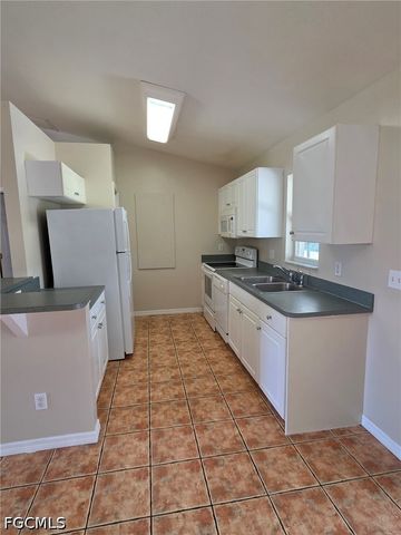 3732 16th ST W, Lehigh Acres, FL 33971