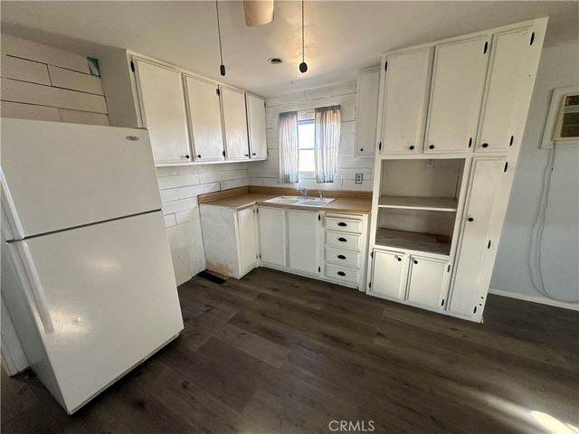 1477 Artesia Avenue, Yucca Valley, CA 92284