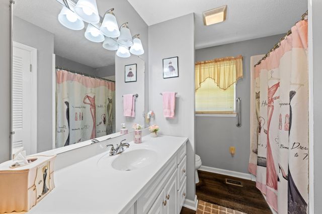 5023 Delashmitt Road, Hixson, TN 37343