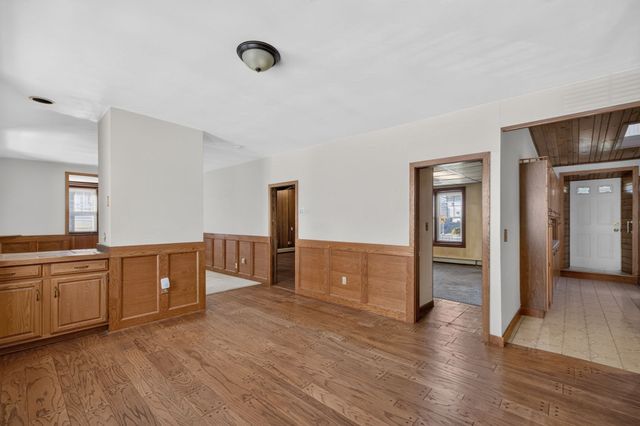 1478 Locust St, Fall River, MA 02723