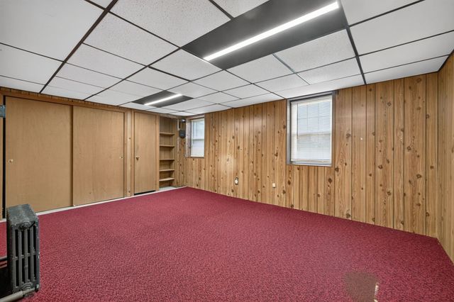 1478 Locust St, Fall River, MA 02723