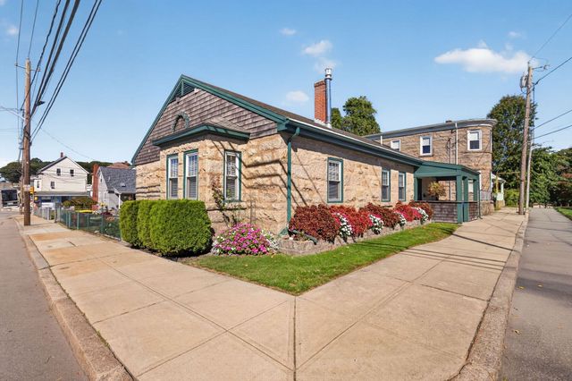 1478 Locust St, Fall River, MA 02723