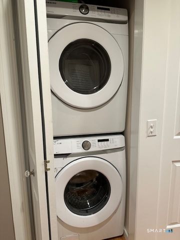 1 Fernwood Street, Wethersfield, CT 06109