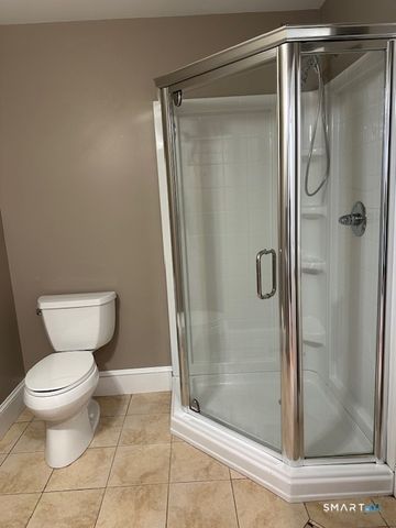 1 Fernwood Street, Wethersfield, CT 06109