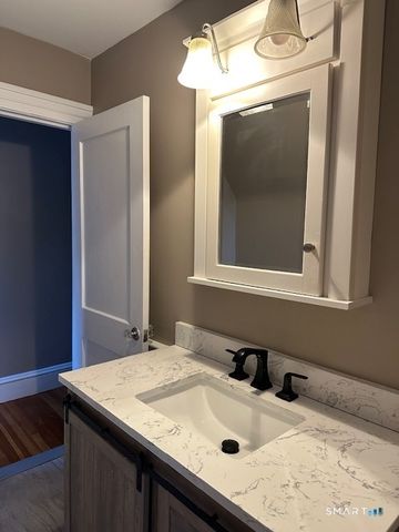 1 Fernwood Street, Wethersfield, CT 06109