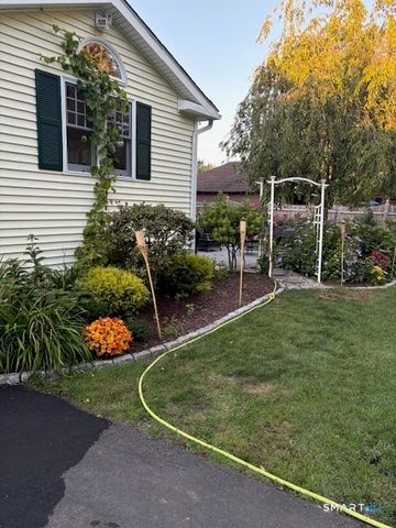 1 Fernwood Street, Wethersfield, CT 06109