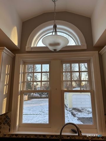 1 Fernwood Street, Wethersfield, CT 06109