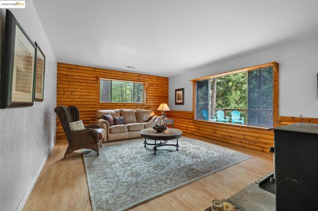 22657 Robin Hood Drive, Twain Harte, CA 95383