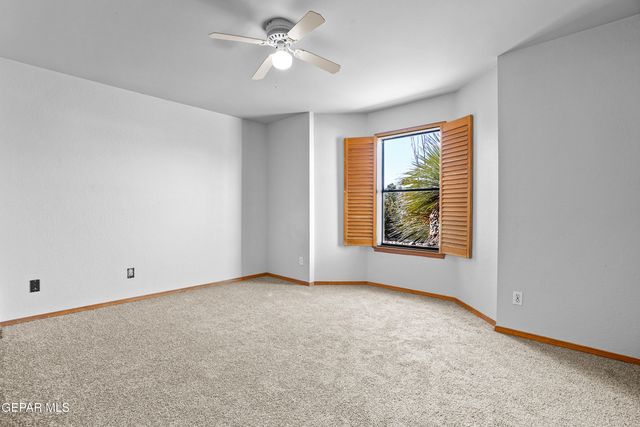 822 VIA DESCANSO Drive, El Paso, TX 79912