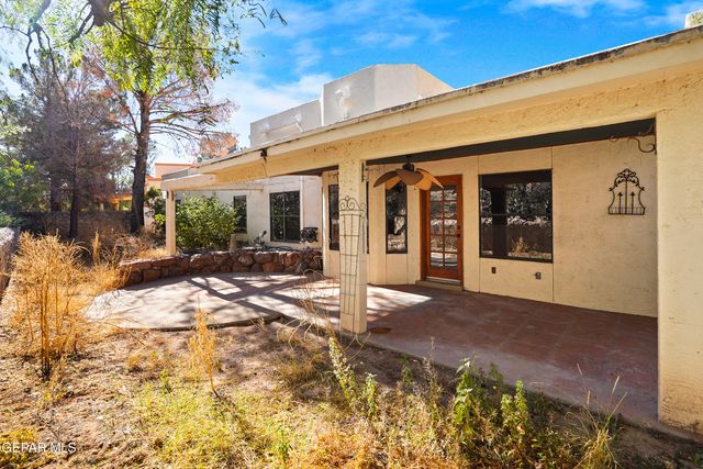 822 VIA DESCANSO Drive, El Paso, TX 79912