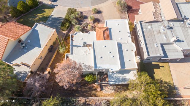 822 VIA DESCANSO Drive, El Paso, TX 79912