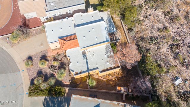 822 VIA DESCANSO Drive, El Paso, TX 79912