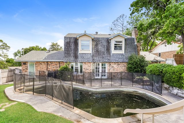 7367 Greenacres Drive, Fort Worth, TX 76112