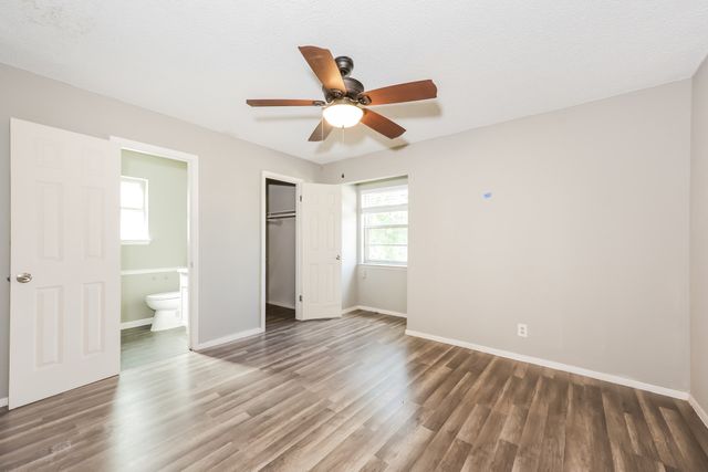 7367 Greenacres Drive, Fort Worth, TX 76112