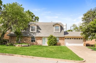 7367 Greenacres Drive, Fort Worth, TX 76112