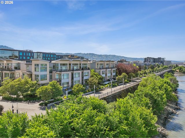 2132 Nw 16TH Ave, Portland, OR 97209