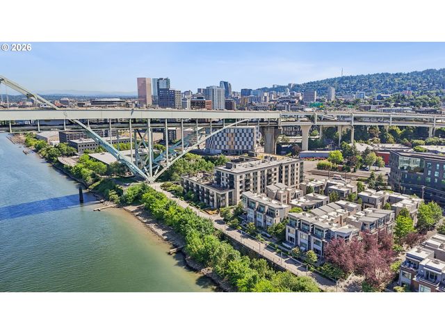 2132 Nw 16TH Ave, Portland, OR 97209