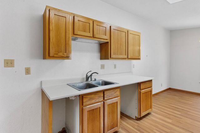 61 East Trail, Edgewood, NM 87015