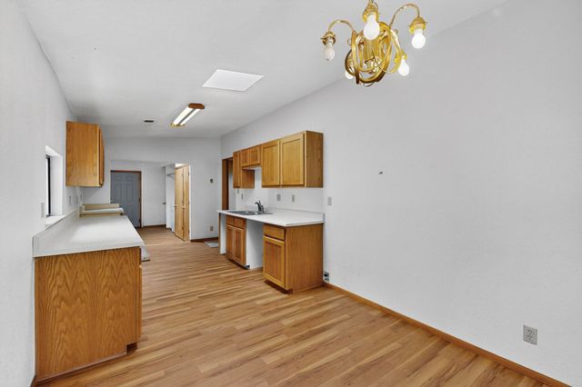 61 East Trail, Edgewood, NM 87015