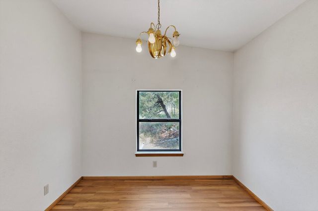 61 East Trail, Edgewood, NM 87015