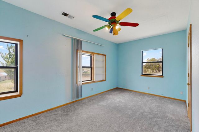 61 East Trail, Edgewood, NM 87015