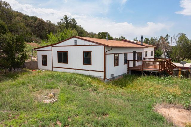 61 East Trail, Edgewood, NM 87015